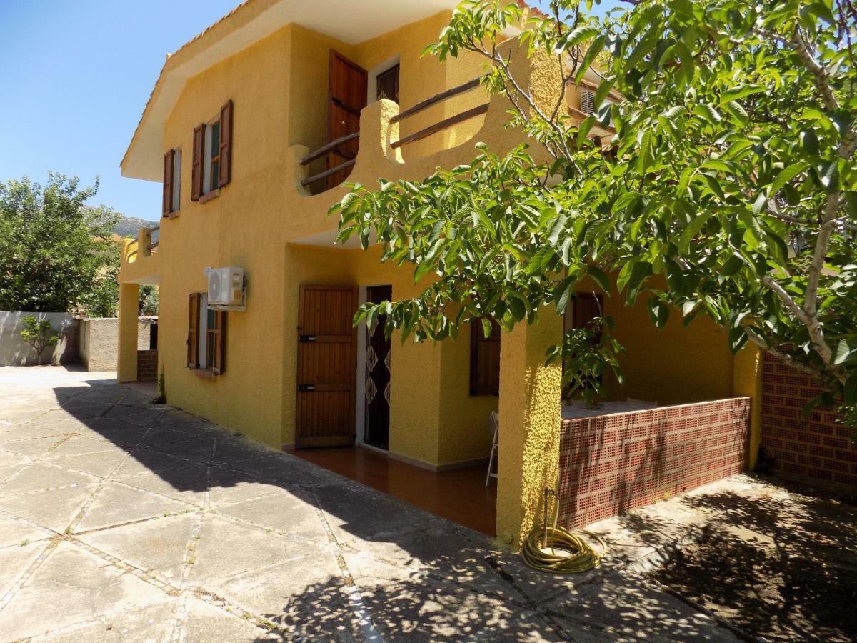 Casa Vacanze Gardenia Solanas  Dış mekan fotoğraf